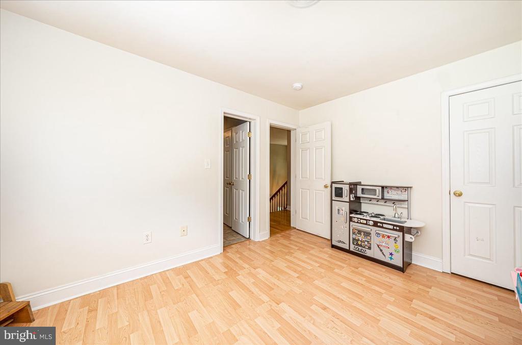 14145 ROBERTS ROAD