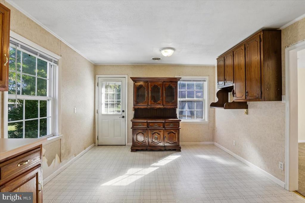103 HONEYSUCKLE DRIVE