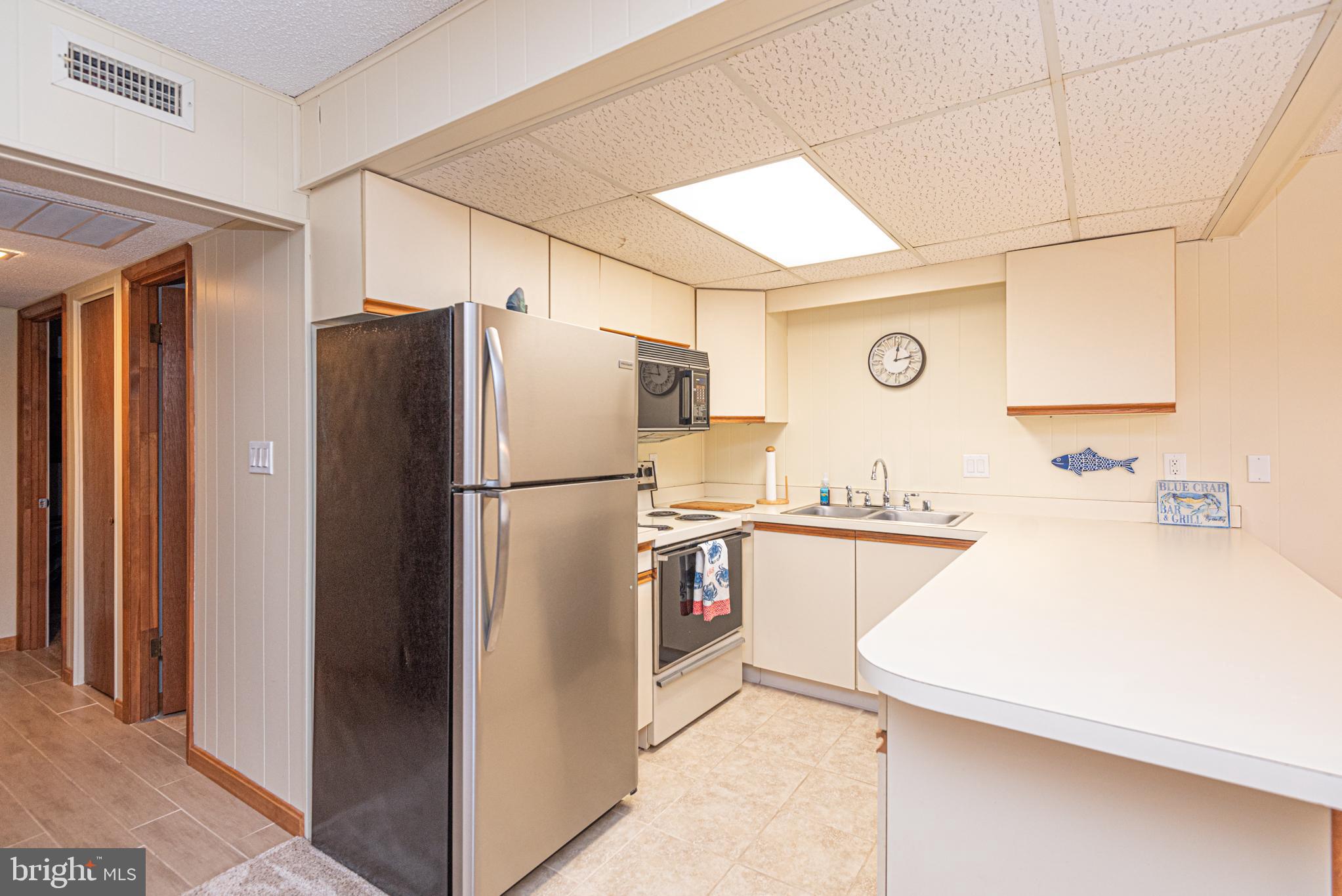 14405 TUNNEL AVENUE 112