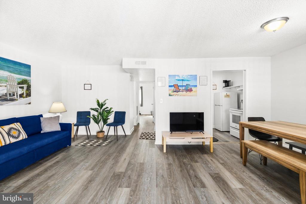 507 NW ROBIN DRIVE Unit: 302