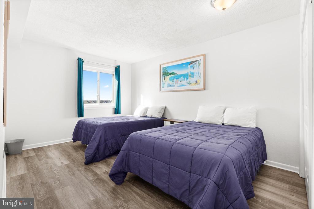 507 NW ROBIN DRIVE Unit: 302