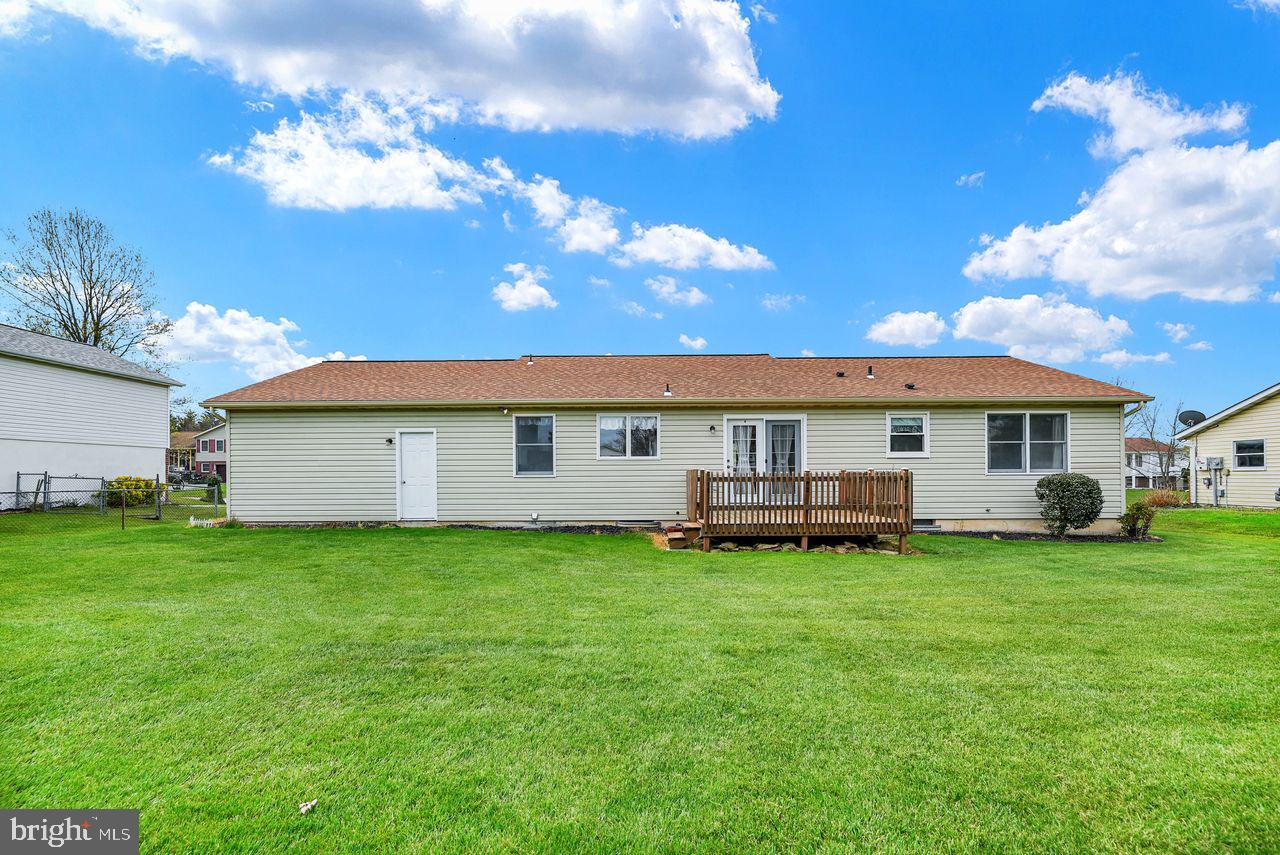 23 Blue Spruce Dr