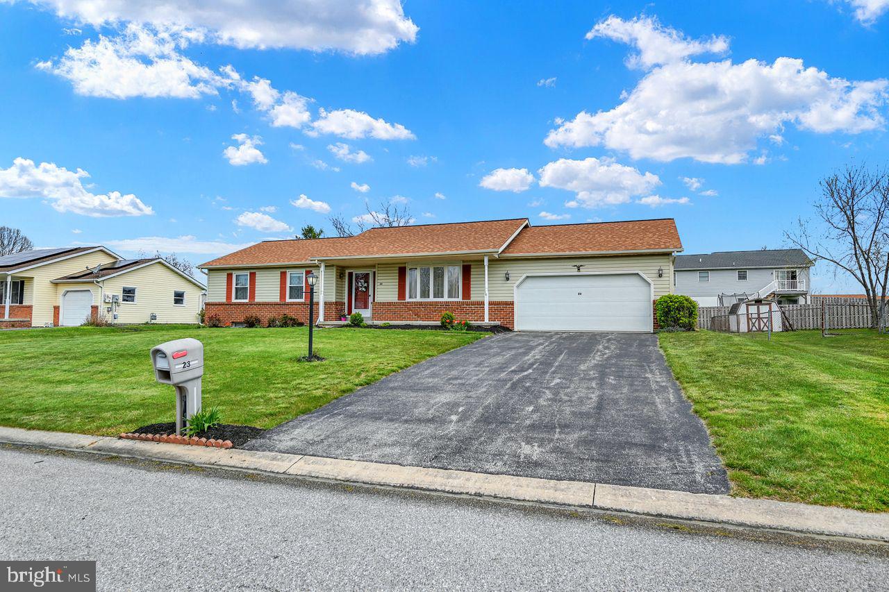 23 Blue Spruce Dr