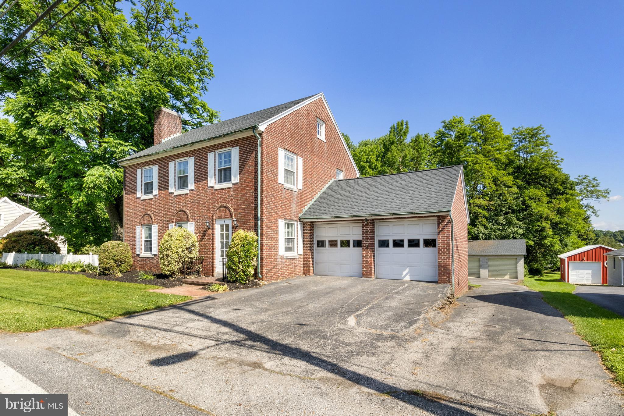 9 College Ave