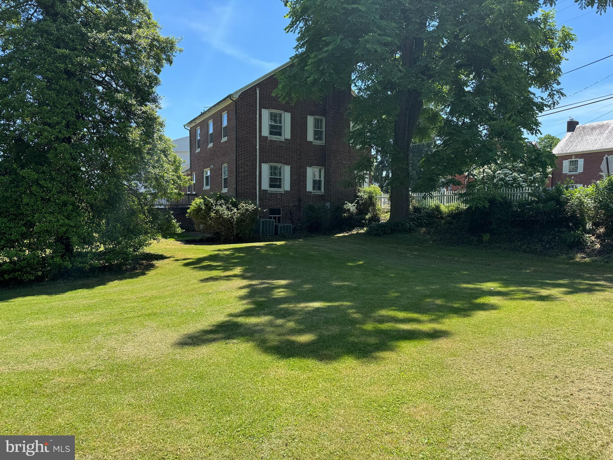 9 College Ave