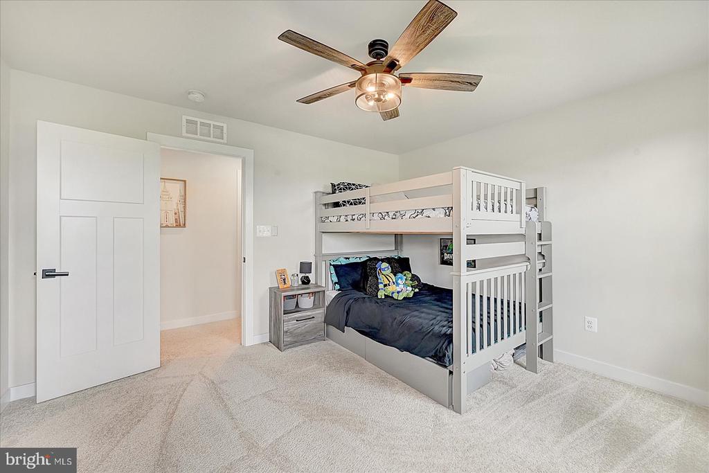 48 Winifred Dr