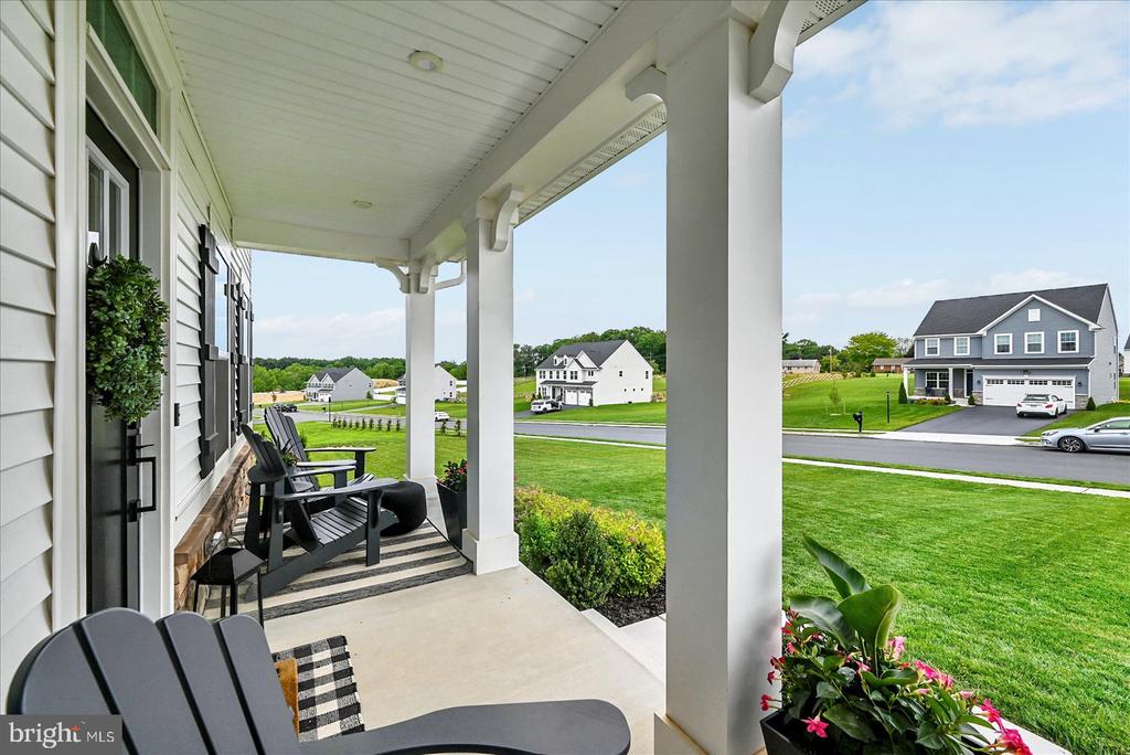 48 Winifred Dr
