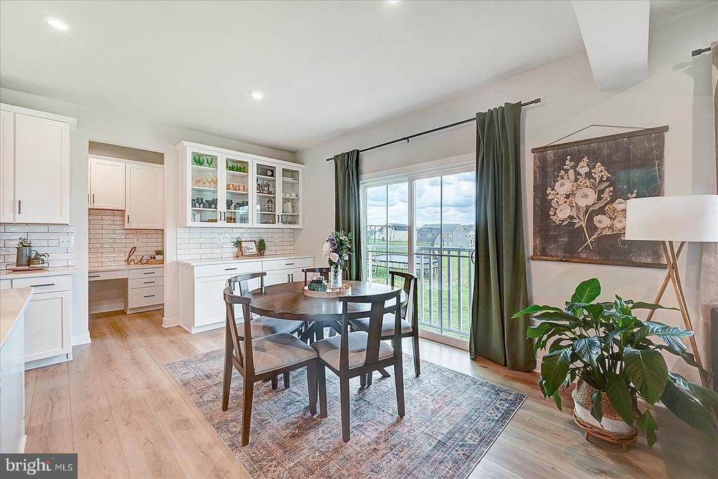 48 Winifred Dr