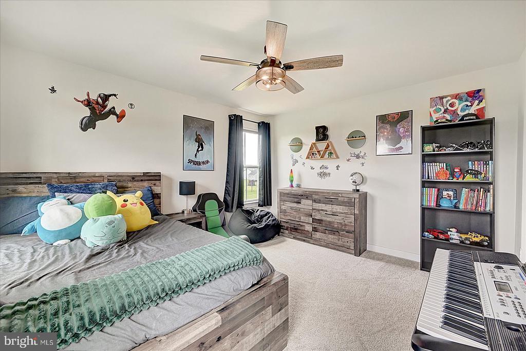 48 Winifred Dr