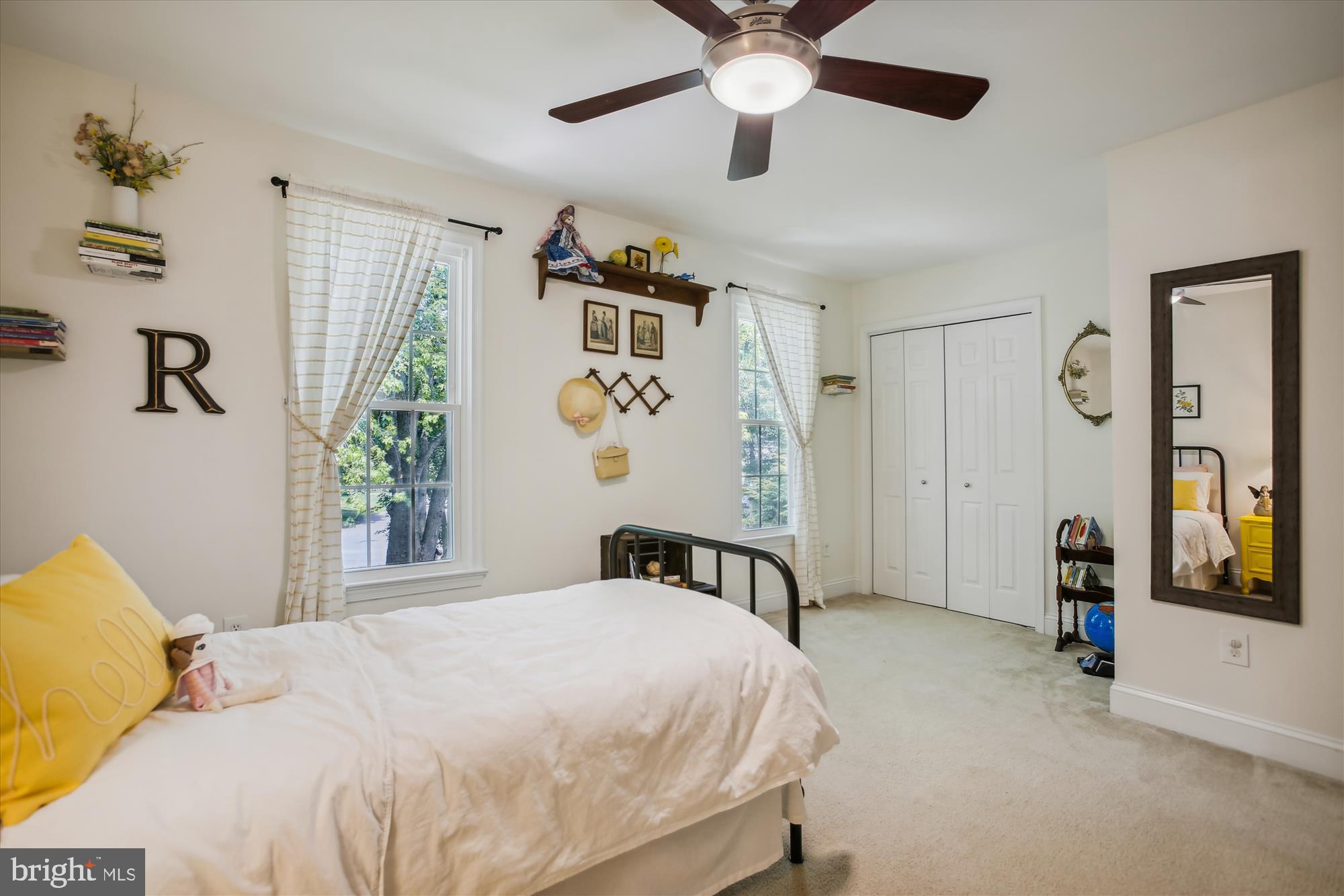 2411 Popkins Ln