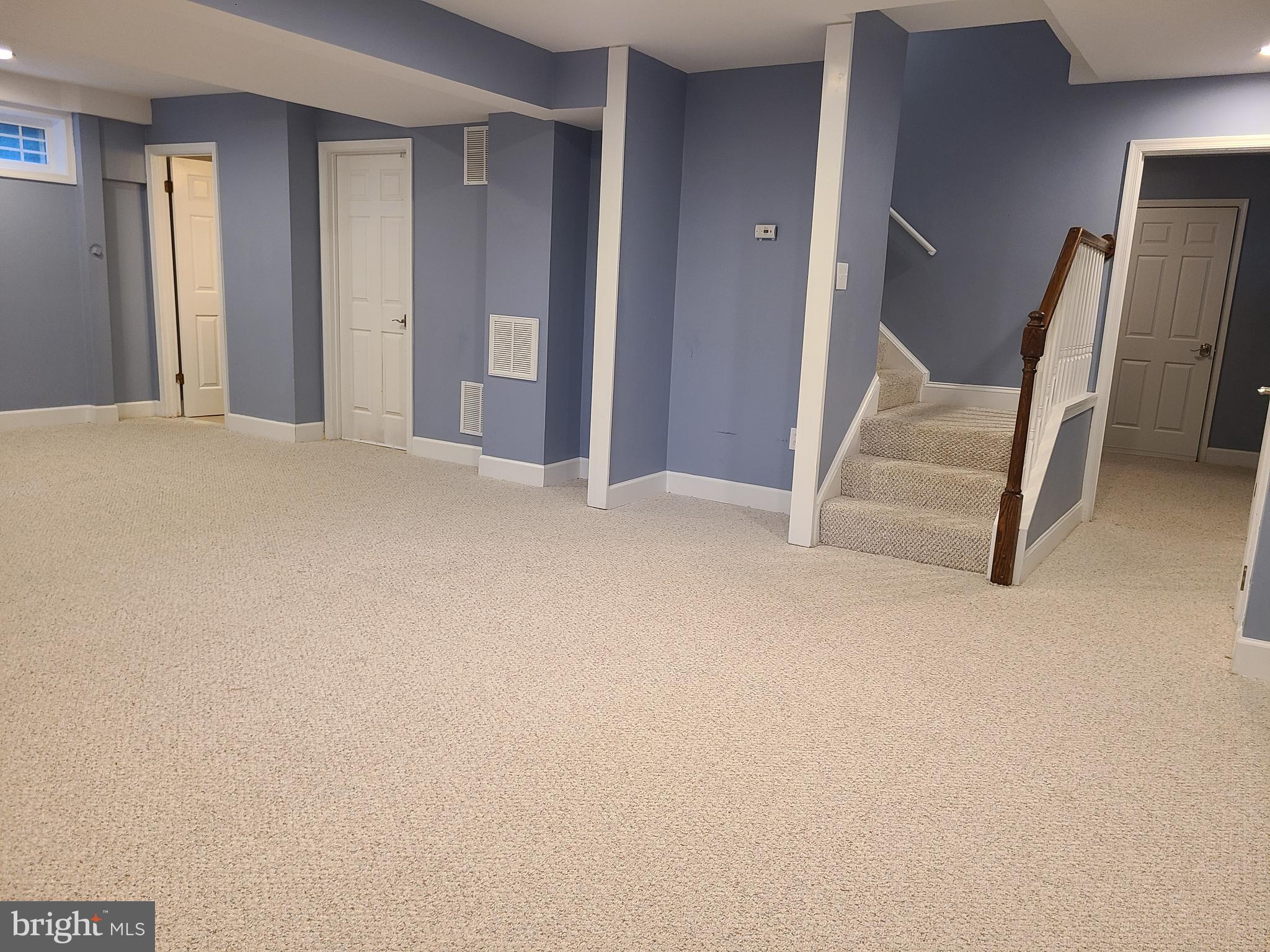 2411 Popkins Ln