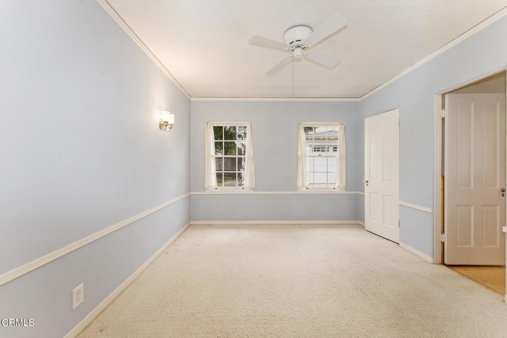 2011 E Mountain Street