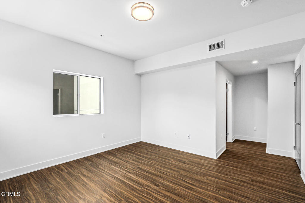2000 Lake Avenue 1