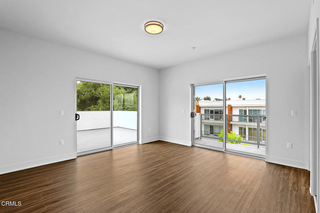 2000 Lake Avenue 3