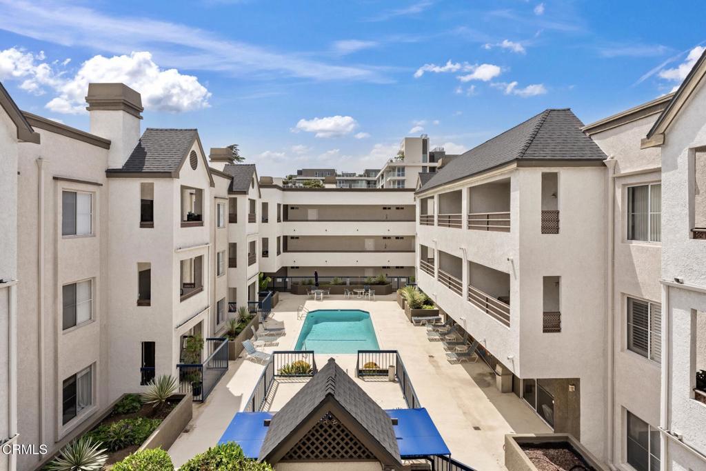 300 N El Molino Avenue 319