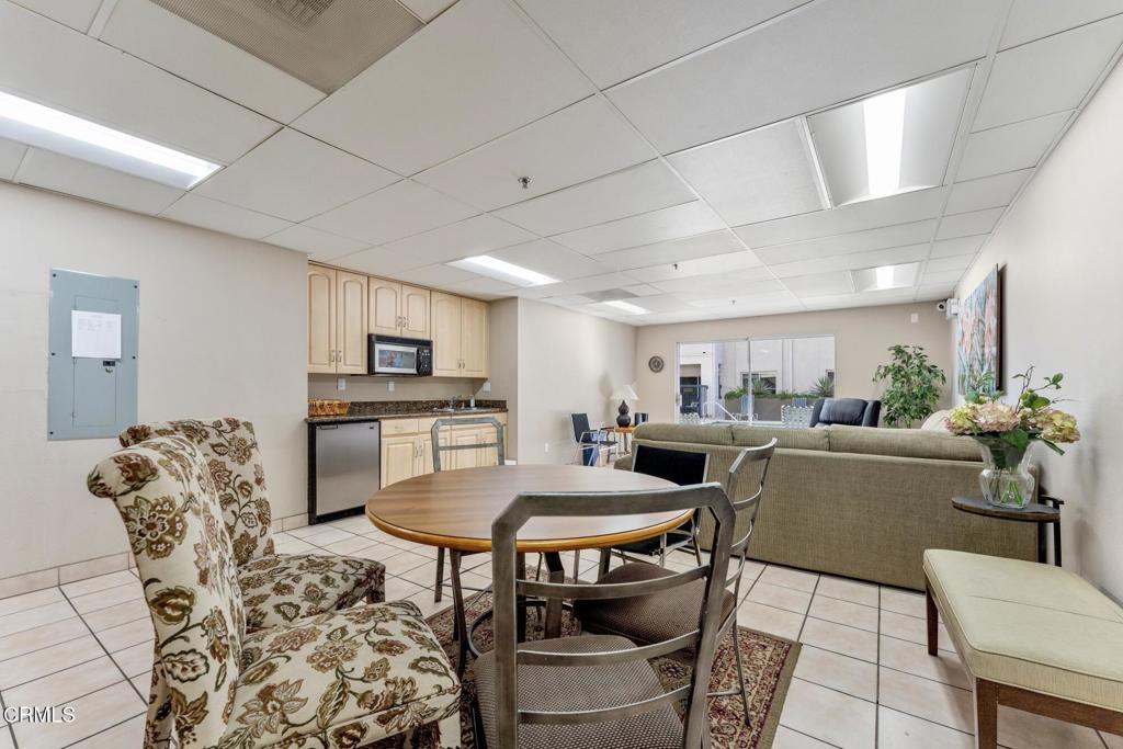 300 N El Molino Avenue 319