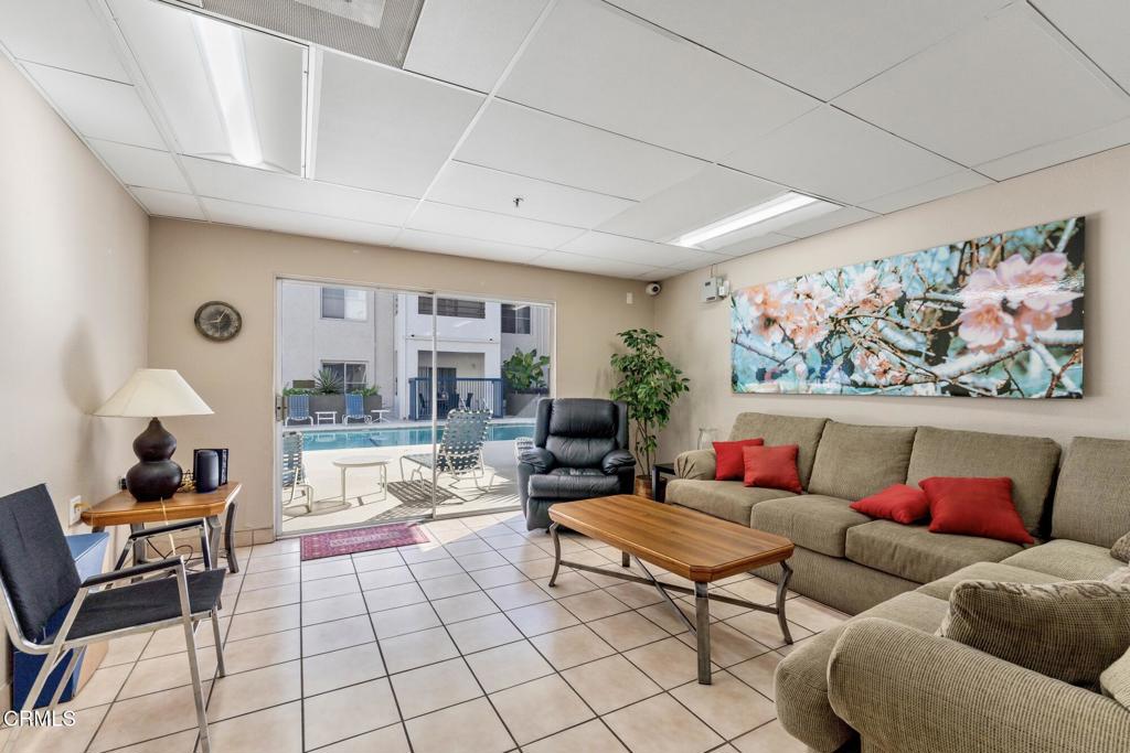 300 N El Molino Avenue 319