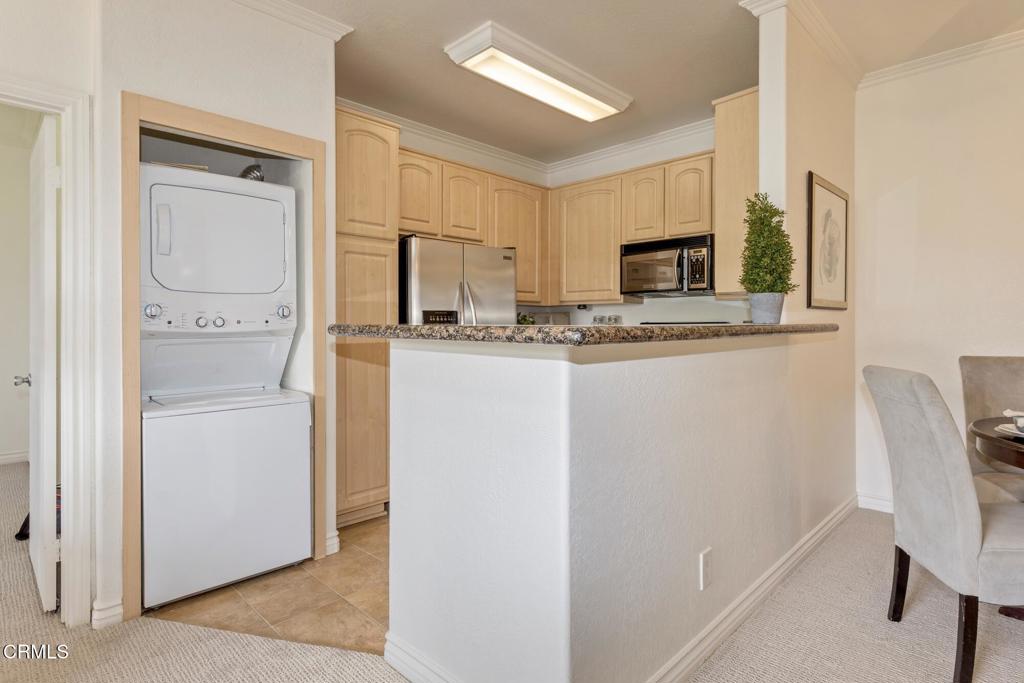 300 N El Molino Avenue 319