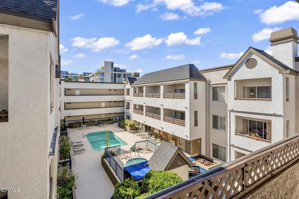 300 N El Molino Avenue 319