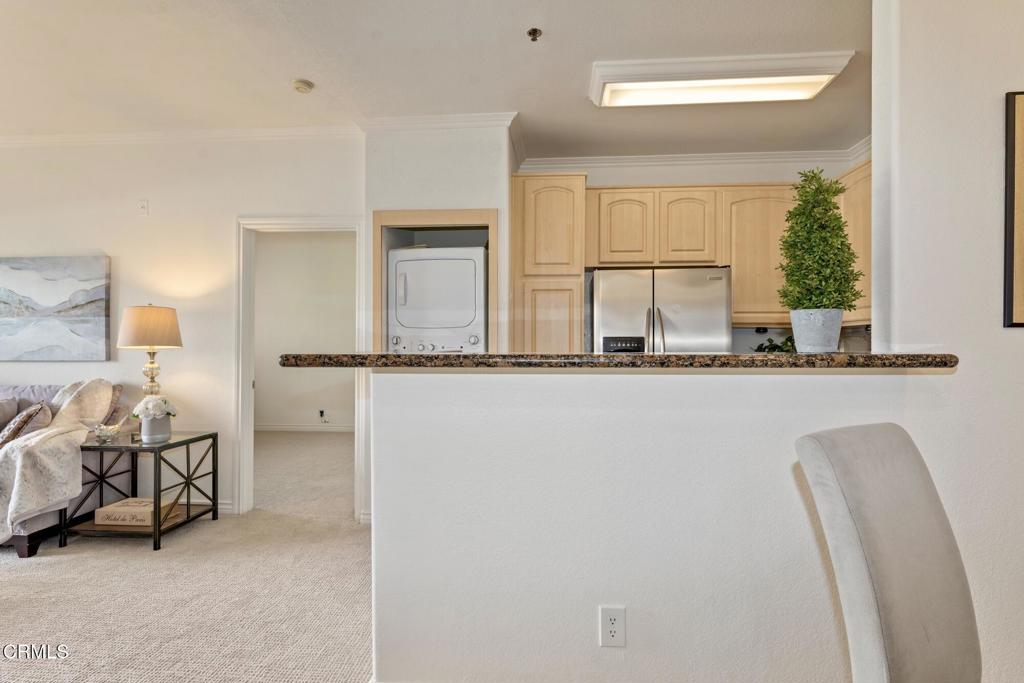 300 N El Molino Avenue 319
