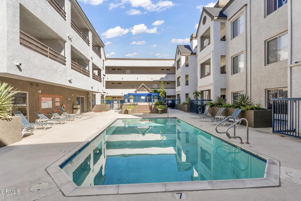 300 N El Molino Avenue 319