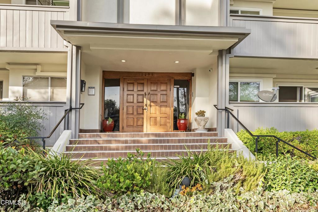 1299 Cordova Street 302