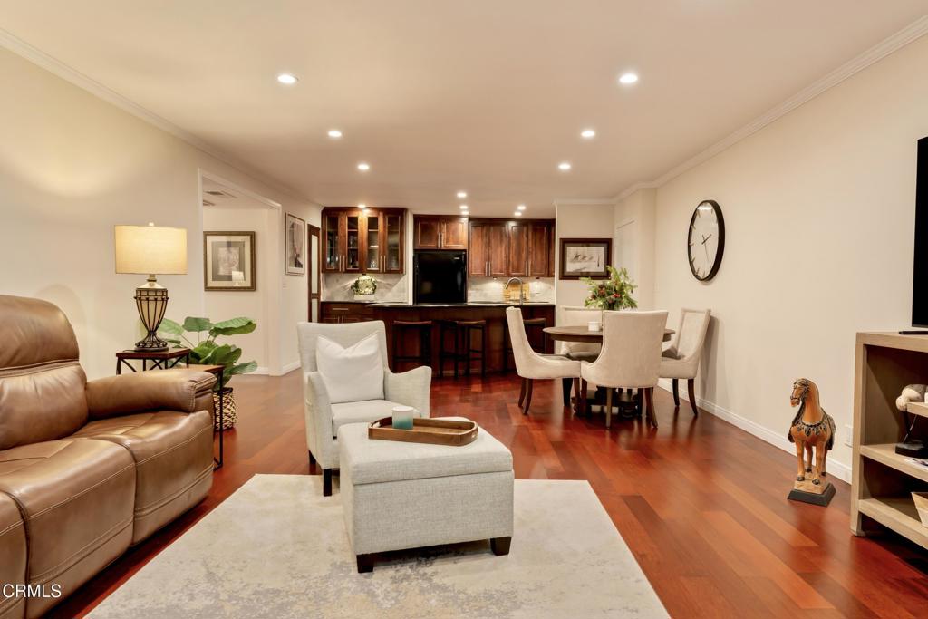 1299 Cordova Street 302