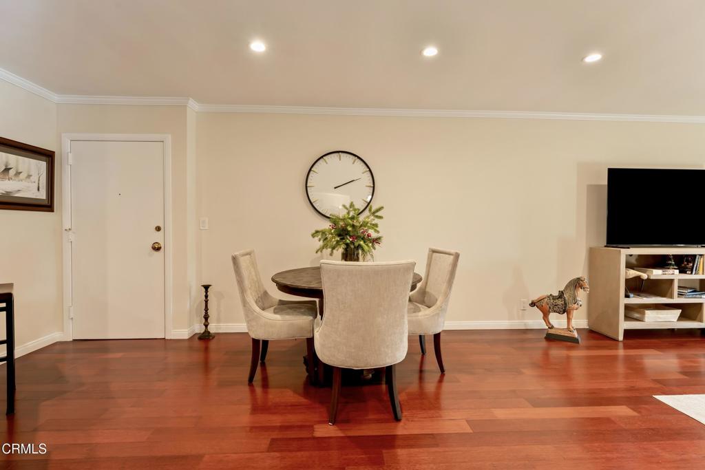 1299 Cordova Street 302