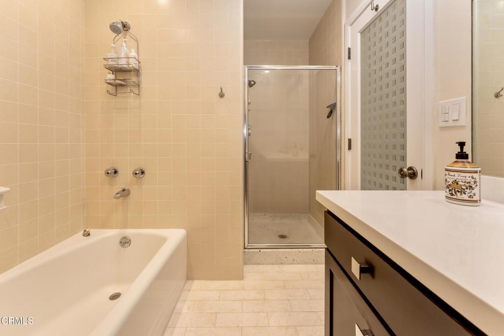 1299 Cordova Street 302