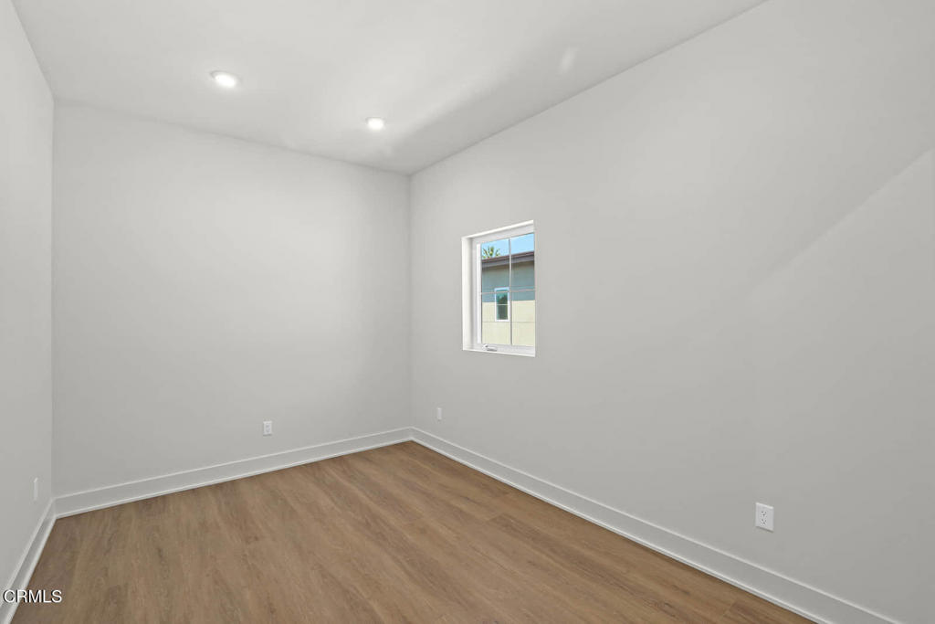 834 N Fair Oaks Avenue 105