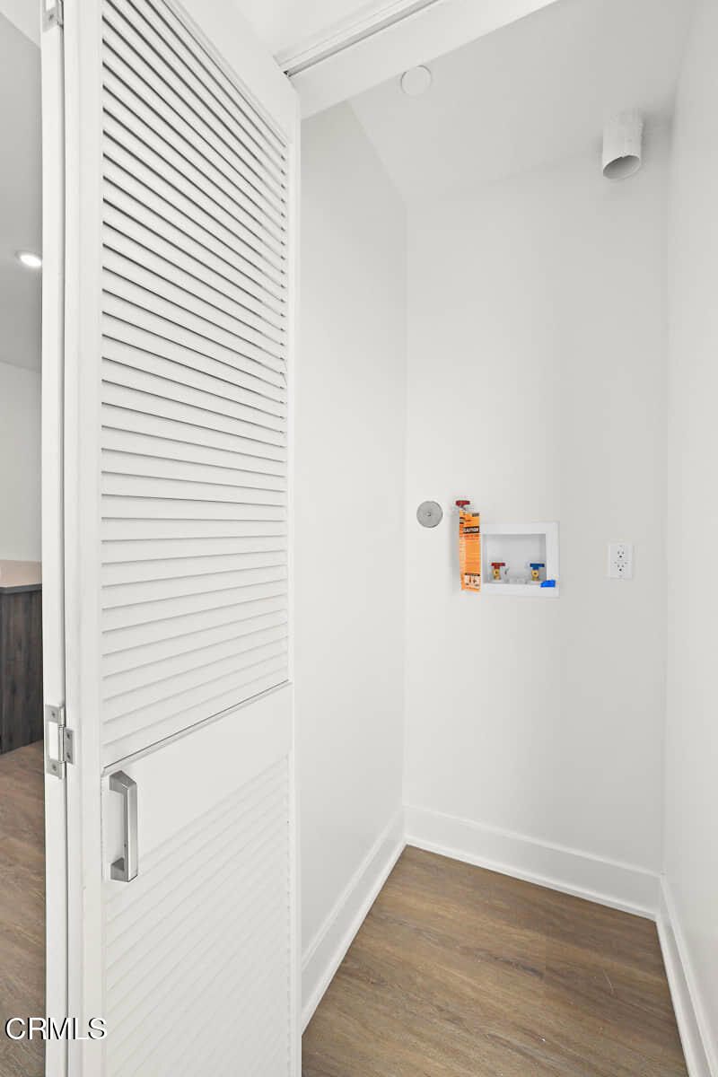 834 N Fair Oaks Avenue 105