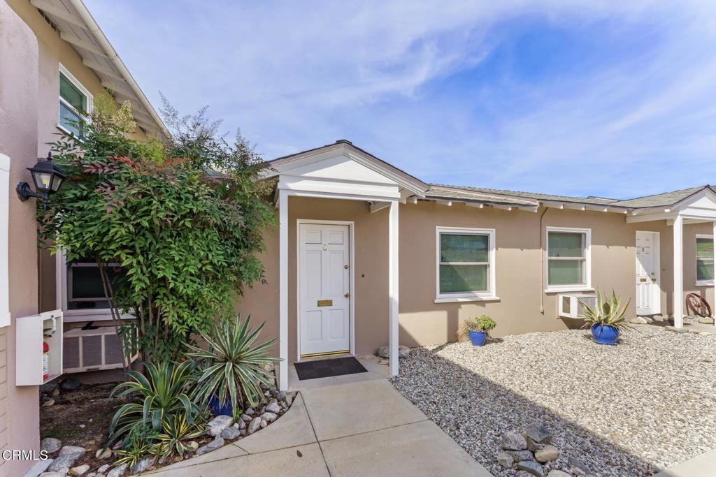 424 E Foothill Boulevard