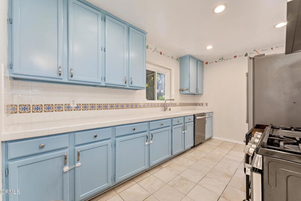 2254 Queensberry Road