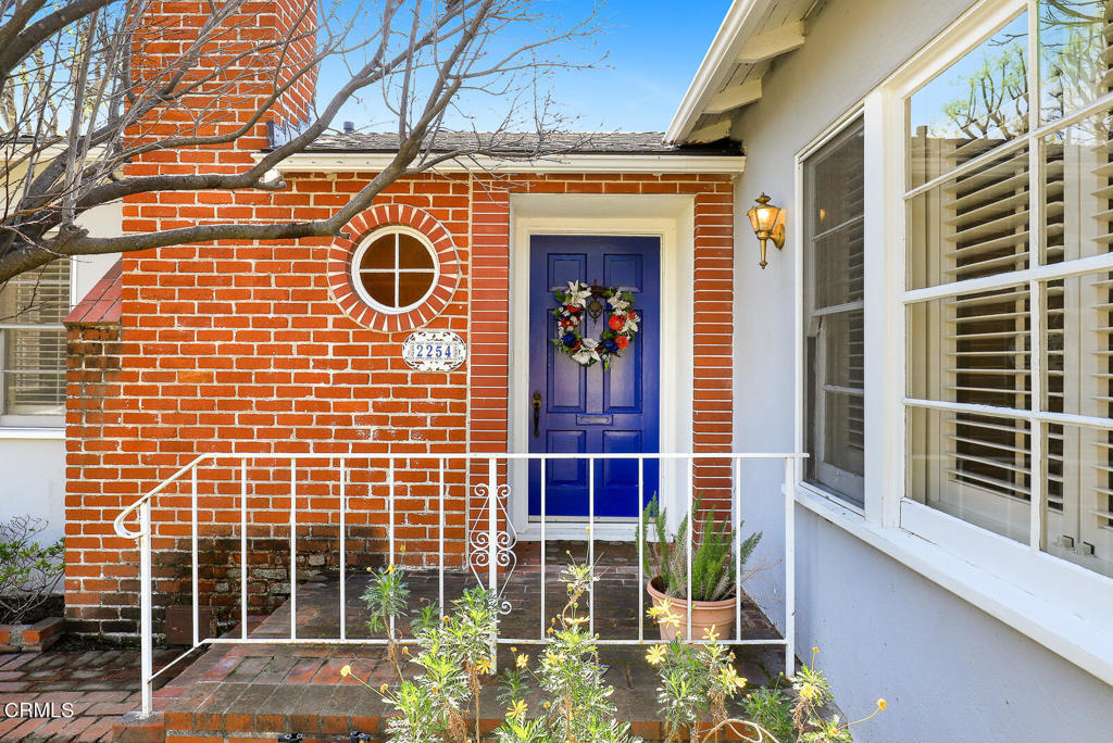 2254 Queensberry Road