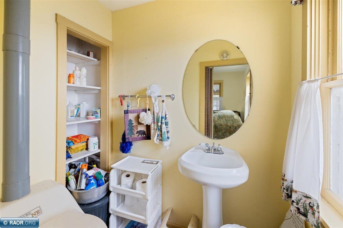 94200 Coughlan Island