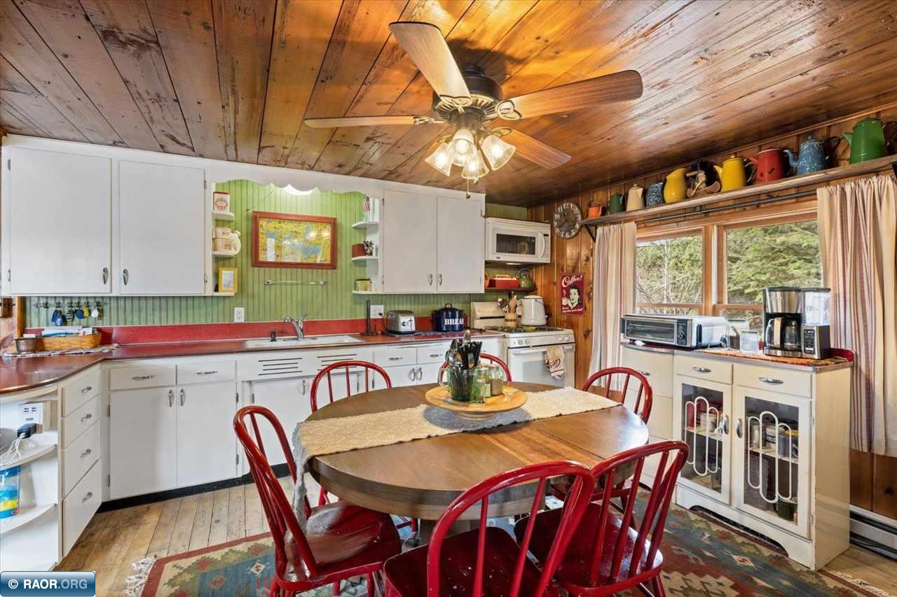 2528 Center Island Road