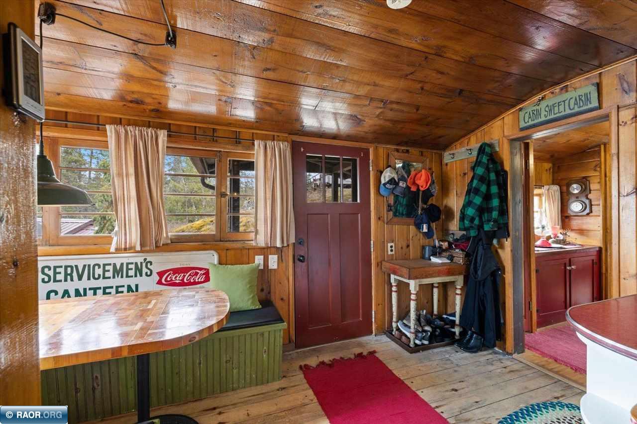 2528 Center Island Road