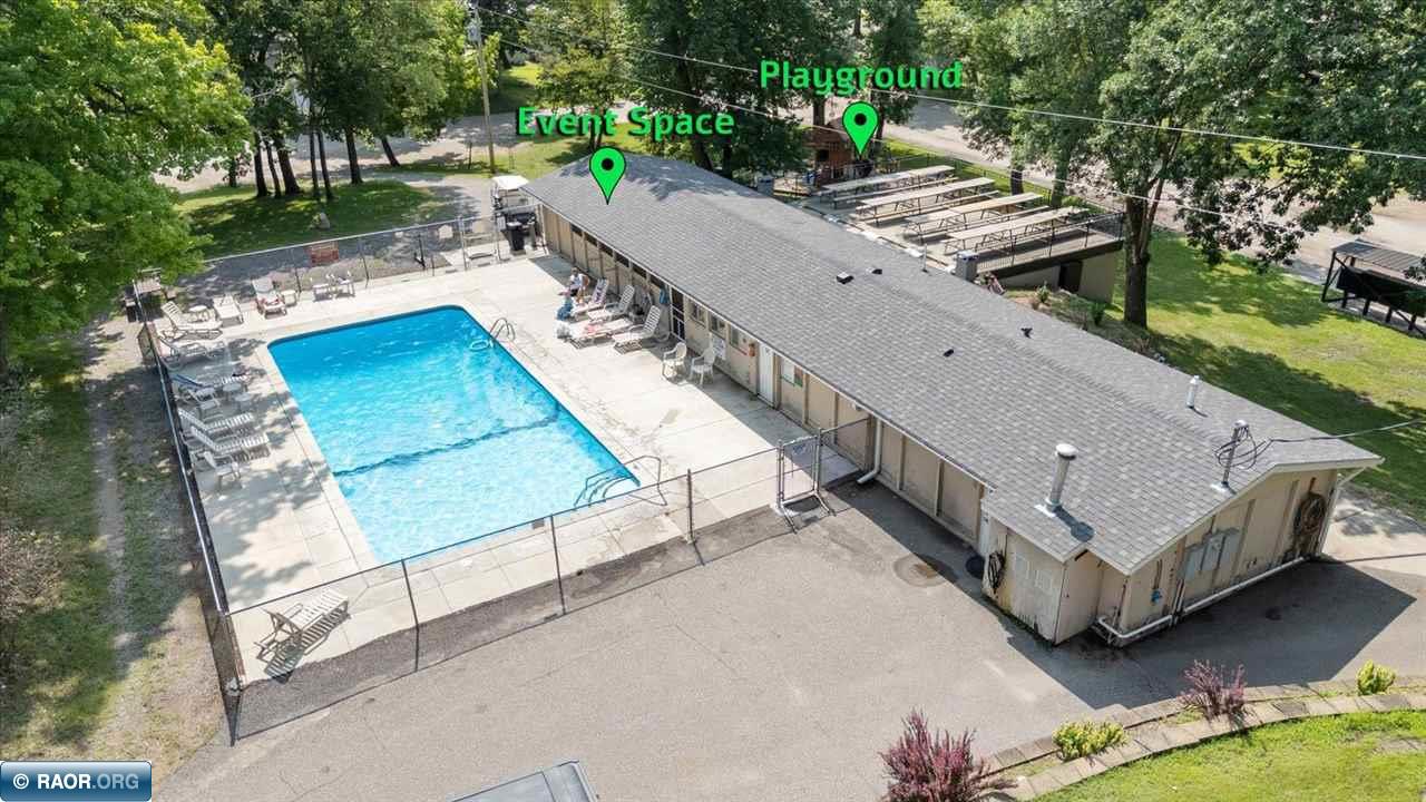 2060 clearwater Forest Dr S