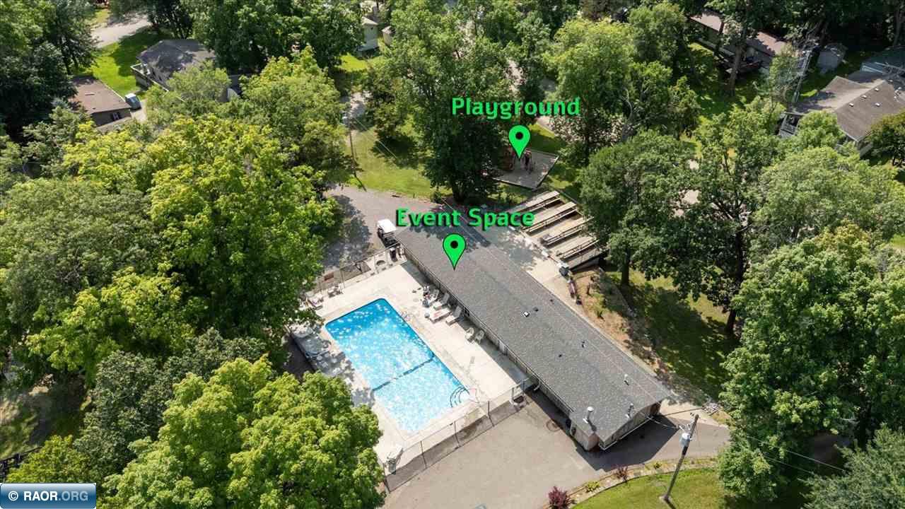 2060 clearwater Forest Dr S