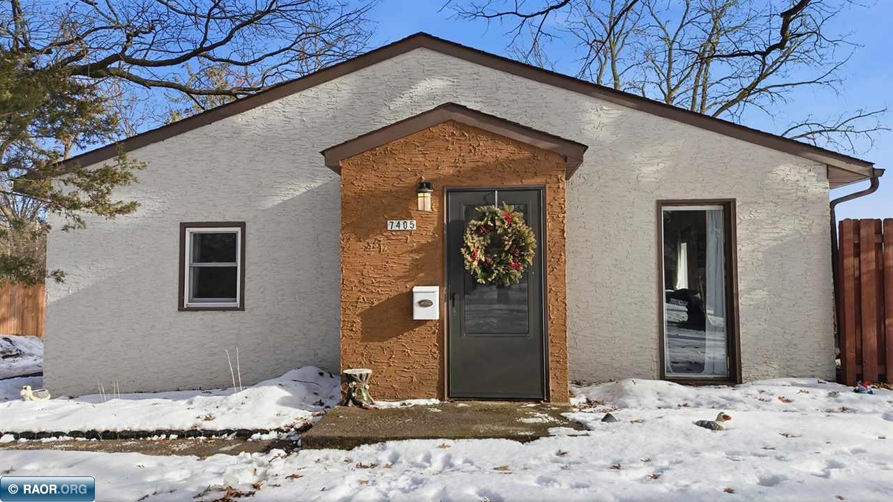 7405 Knollwood Drive