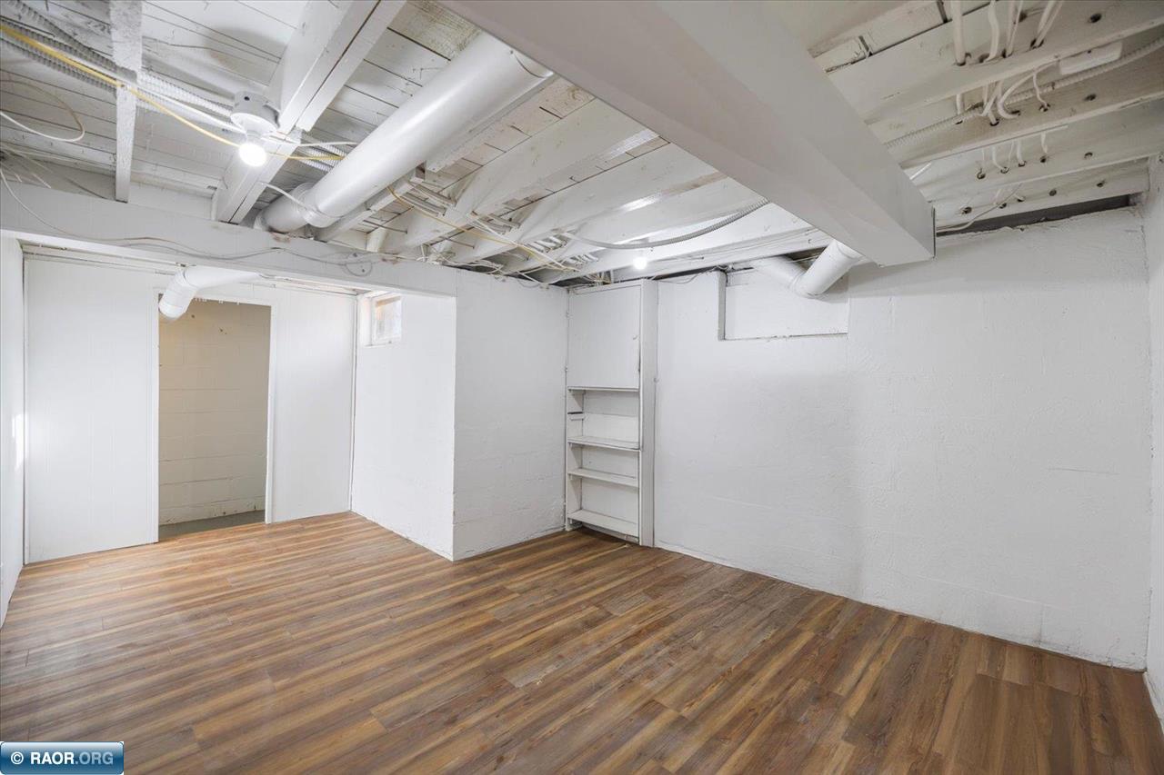 7405 Knollwood Drive