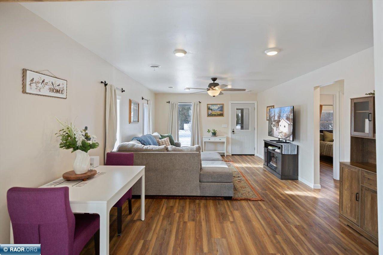 7405 Knollwood Drive