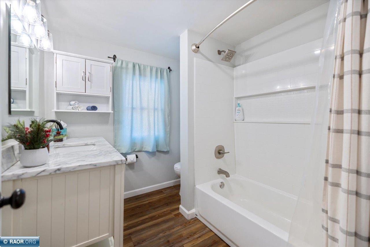 7405 Knollwood Drive