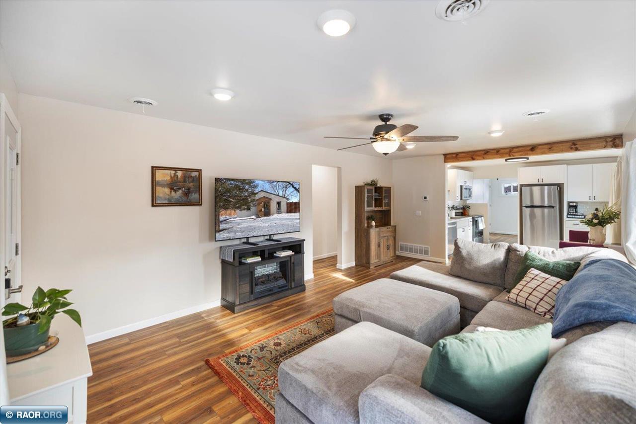 7405 Knollwood Drive