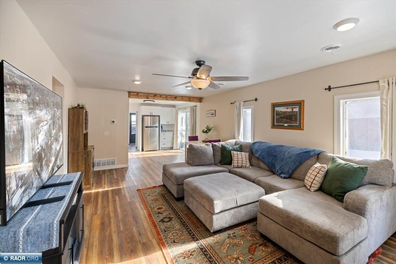 7405 Knollwood Drive