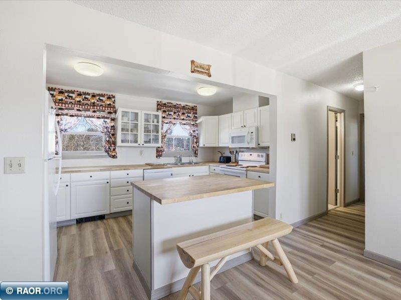 12 Linney St