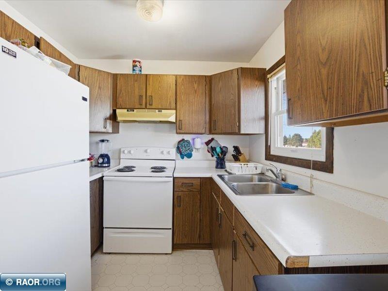12 Linney St