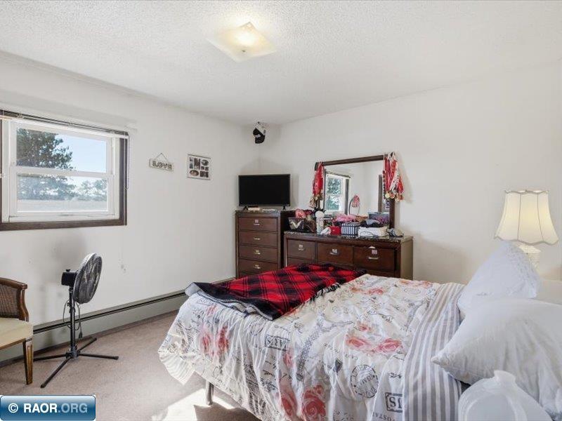 12 Linney St