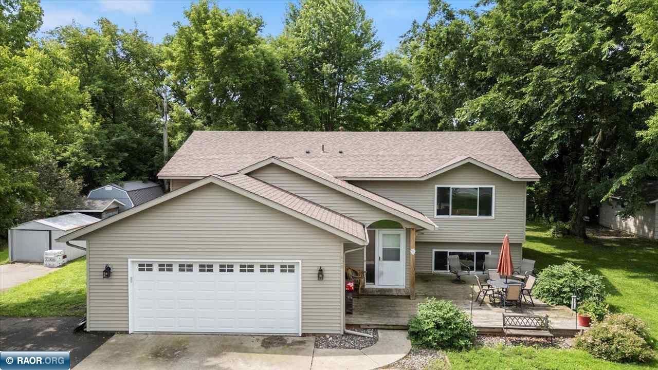 428 Riverview