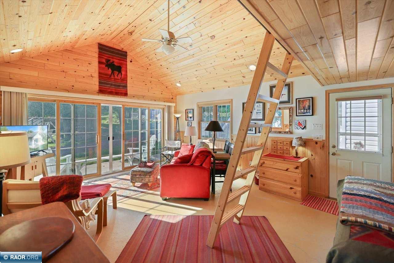 4431 Cedarock